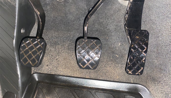 2022 Volkswagen TAIGUN COMFORTLINE 1.0 TSI MT, Petrol, Manual, 29,920 km, Pedals