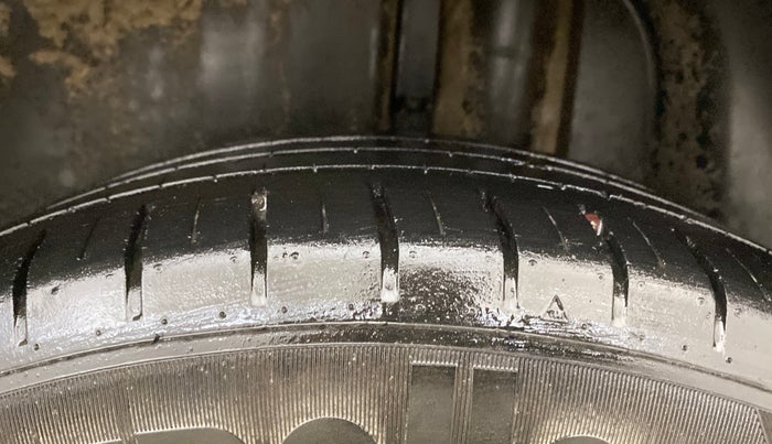 2022 Volkswagen TAIGUN COMFORTLINE 1.0 TSI MT, Petrol, Manual, 29,920 km, Left Rear Tyre Tread