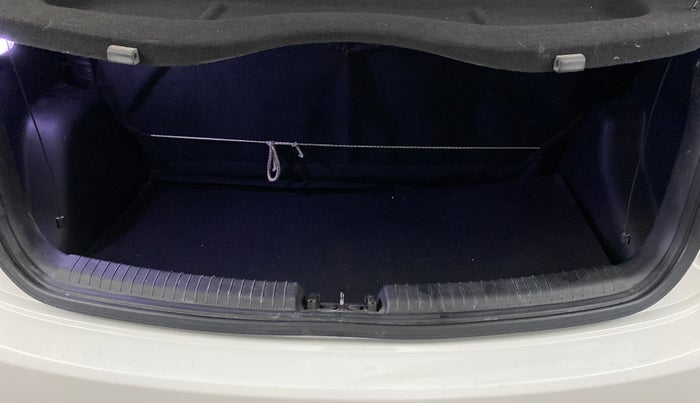 2015 Hyundai Grand i10 MAGNA 1.2 KAPPA VTVT, Petrol, Manual, 29,565 km, Boot Inside