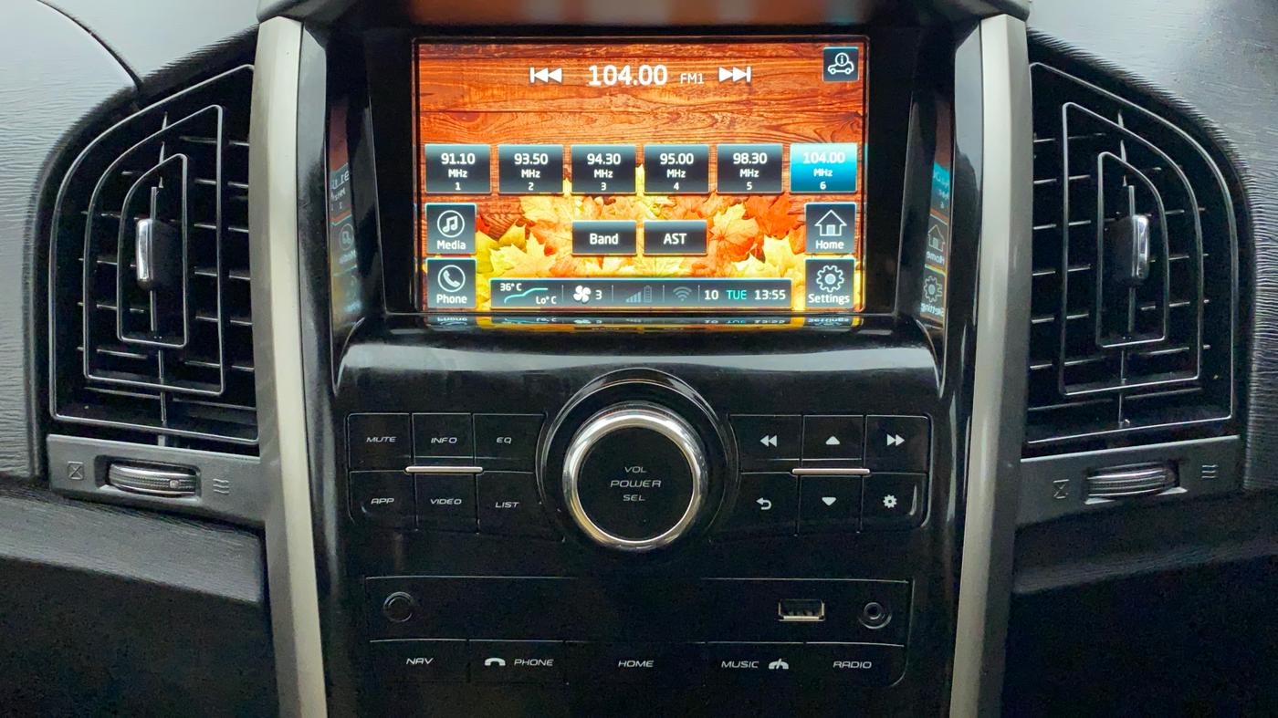 2019 Mahindra XUV500 W7 AT, Diesel, Automatic, 67,102 km, Infotainment System