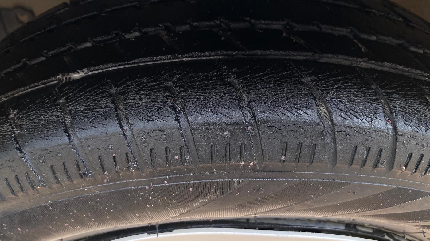 2021 Maruti Celerio ZXI, Petrol, Manual, 32,942 km, Left Front Tyre Tread