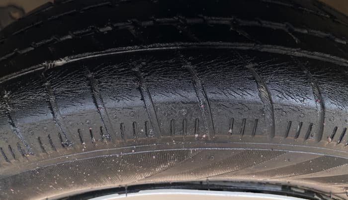 2021 Maruti Celerio ZXI, Petrol, Manual, 32,942 km, Left Front Tyre Tread