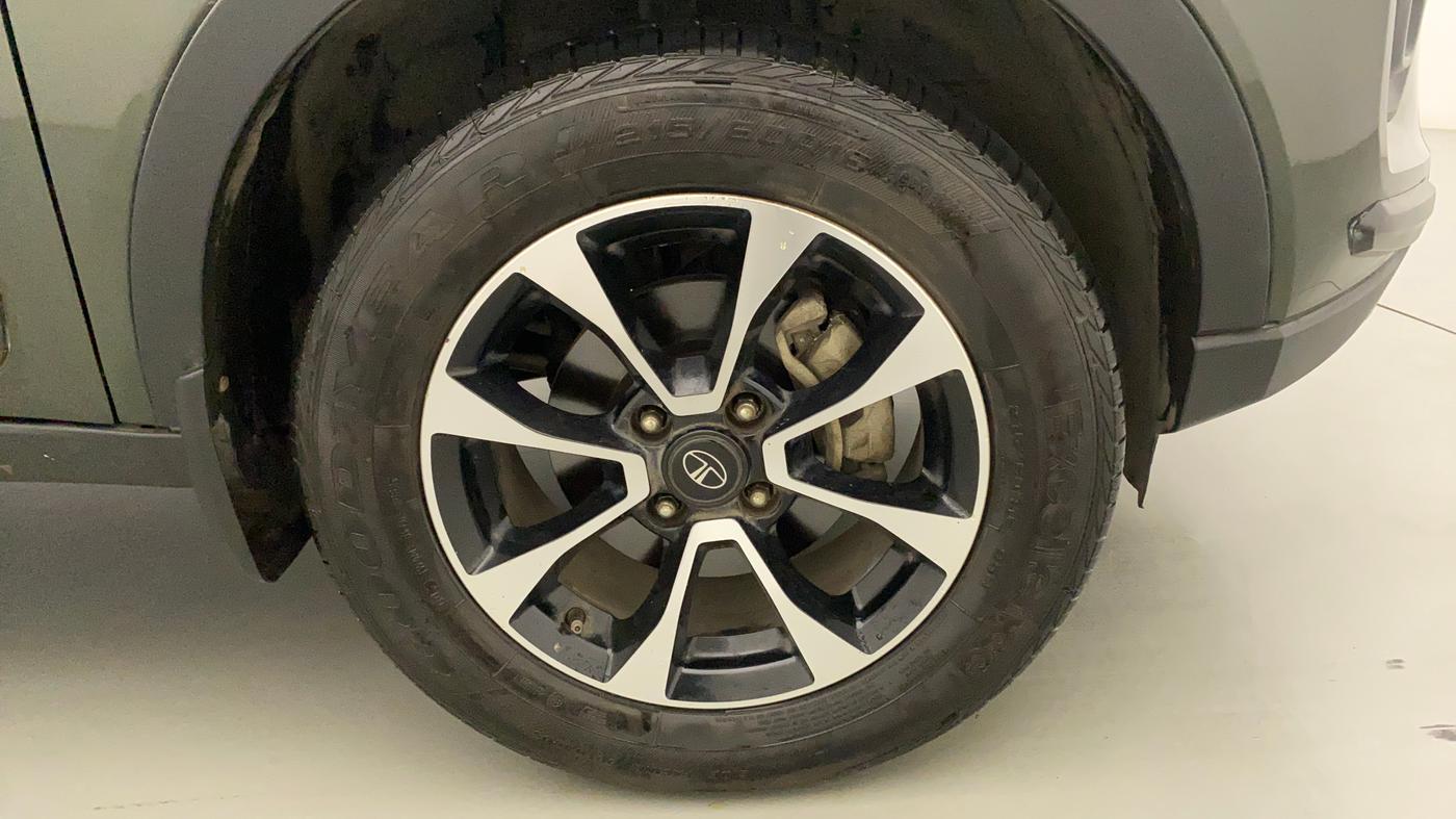 2021 Tata NEXON XZA PLUS SUNROOF DUAL TONE PETROL, Petrol, Automatic, 10,317 km, Right Front Wheel