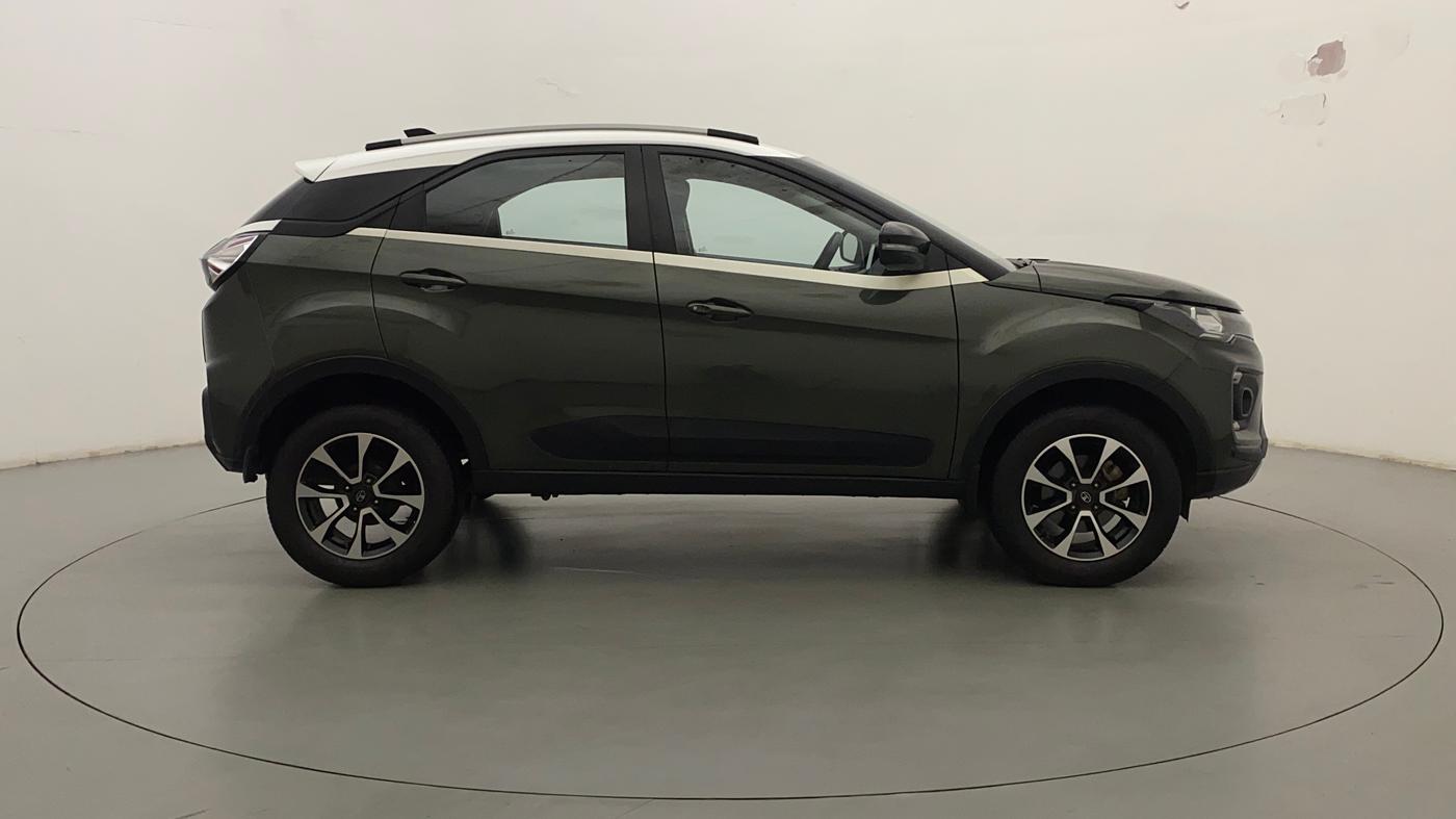2021 Tata NEXON XZA PLUS SUNROOF DUAL TONE PETROL, Petrol, Automatic, 10,317 km, Right Side