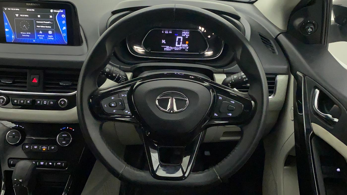 2021 Tata NEXON XZA PLUS SUNROOF DUAL TONE PETROL, Petrol, Automatic, 10,317 km, Steering Wheel Close Up