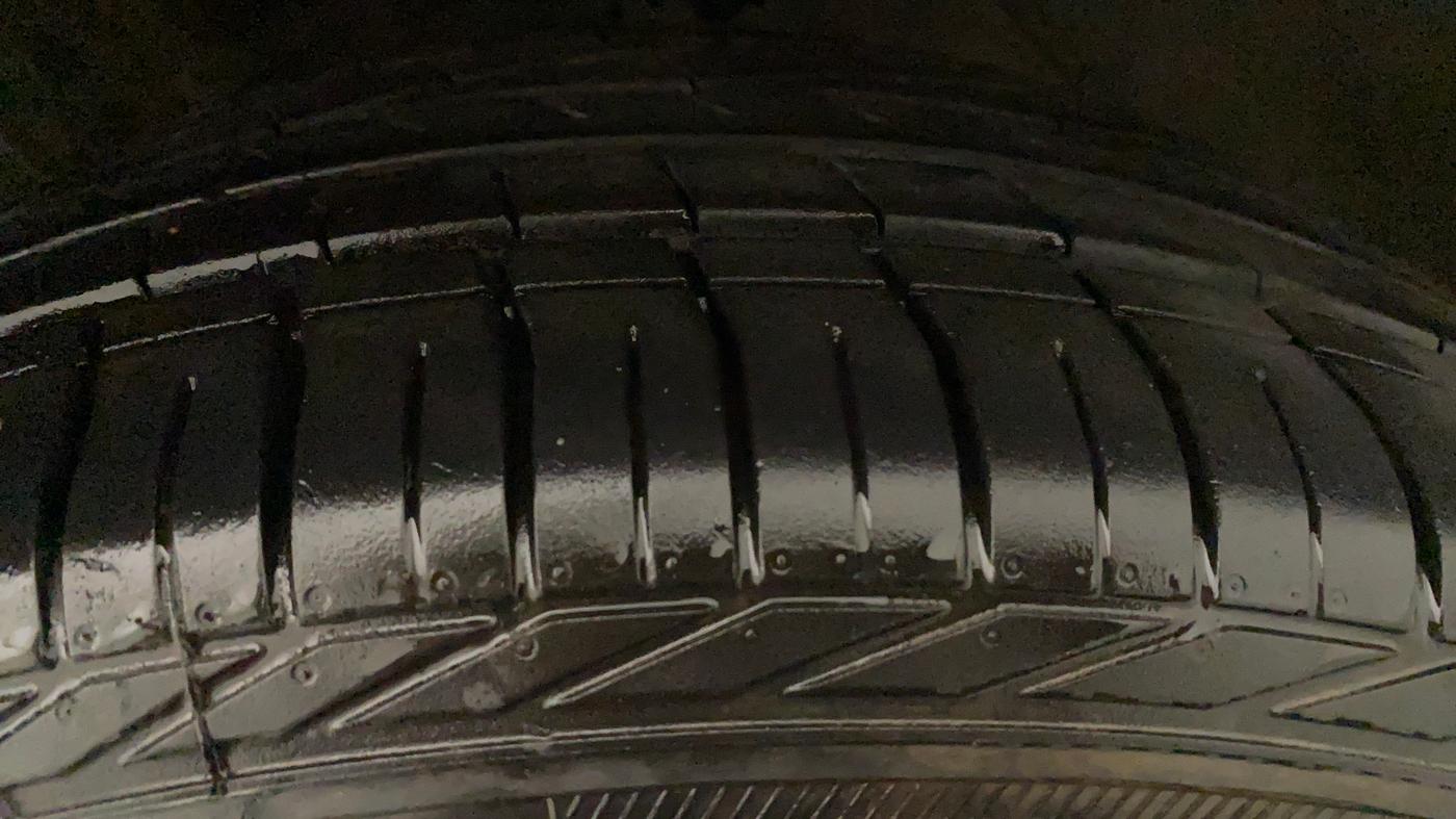 2021 Tata NEXON XZA PLUS SUNROOF DUAL TONE PETROL, Petrol, Automatic, 10,317 km, Left Rear Tyre Tread