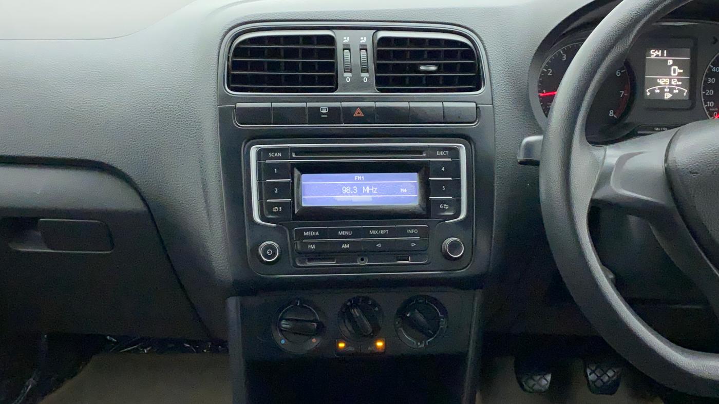 2014 Volkswagen Polo COMFORTLINE 1.2L, Petrol, Manual, 42,912 km, Air Conditioner