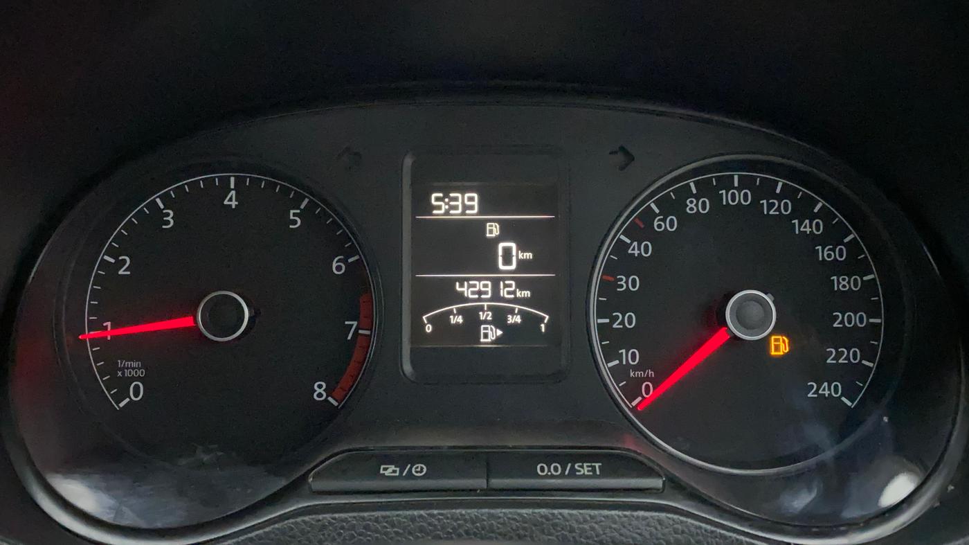 2014 Volkswagen Polo COMFORTLINE 1.2L, Petrol, Manual, 42,912 km, Odometer Image