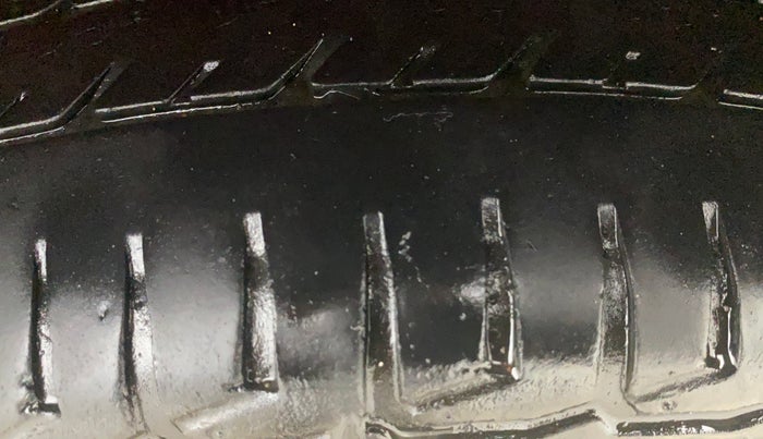 2015 Maruti Wagon R 1.0 VXI, Petrol, Manual, 81,636 km, Left Rear Tyre Tread