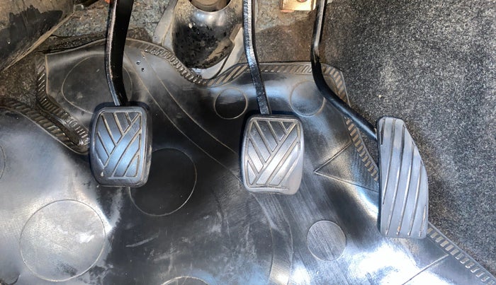 2015 Maruti Wagon R 1.0 VXI, Petrol, Manual, 81,636 km, Pedals