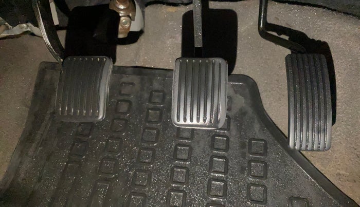 2015 Hyundai i10 MAGNA 1.1, Petrol, Manual, 66,295 km, Pedals