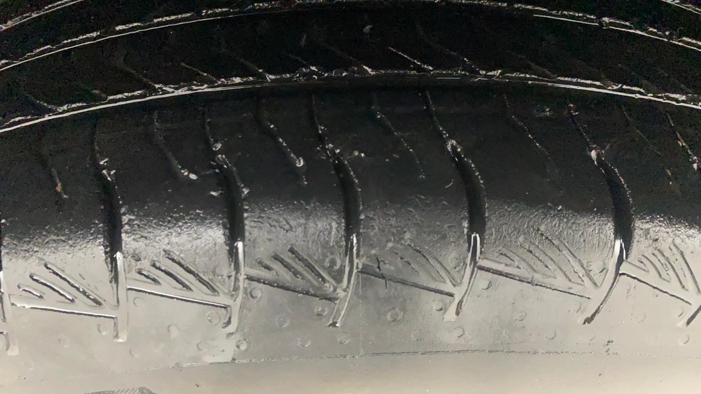 2023 Maruti Grand Vitara DELTA SMART HYBRID, Petrol, Manual, 42,501 km, Left Front Tyre Tread