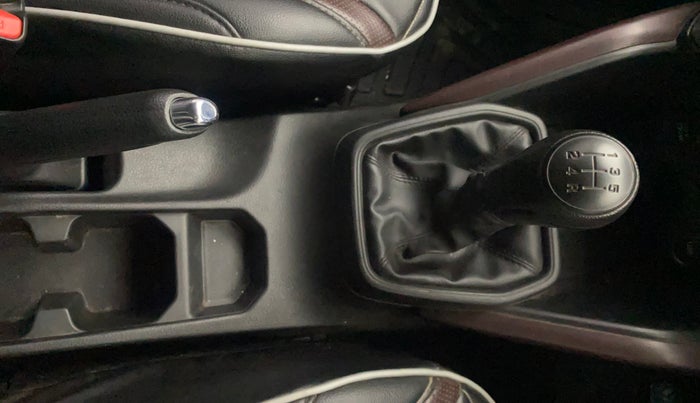 2023 Maruti Grand Vitara DELTA SMART HYBRID, Petrol, Manual, 42,501 km, Gear Lever