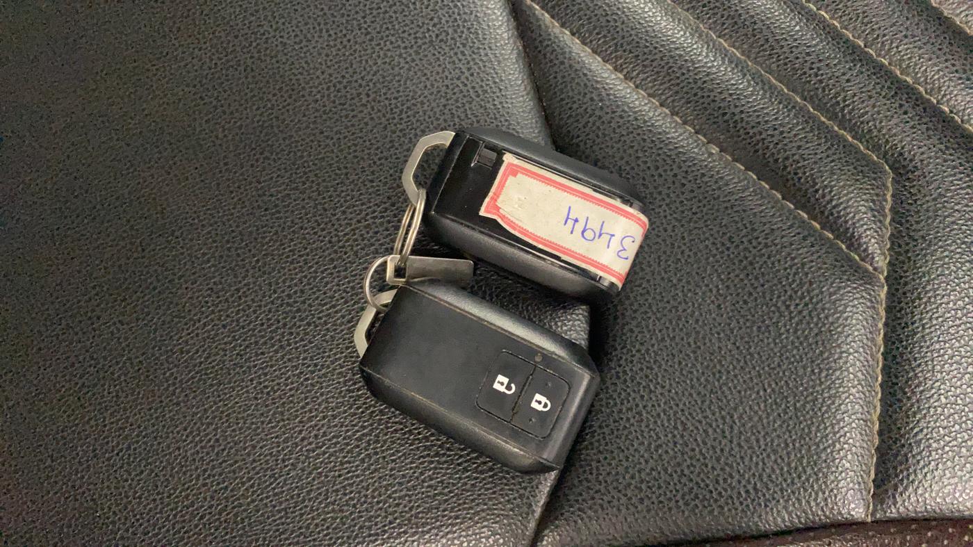 2023 Maruti Grand Vitara DELTA SMART HYBRID, Petrol, Manual, 42,501 km, Key Close Up
