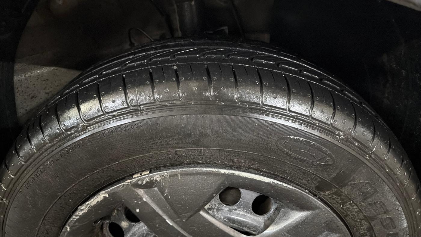 2023 Hyundai VENUE S(O) 1.2, Petrol, Manual, 51,259 km, Right Front Tyre Tread