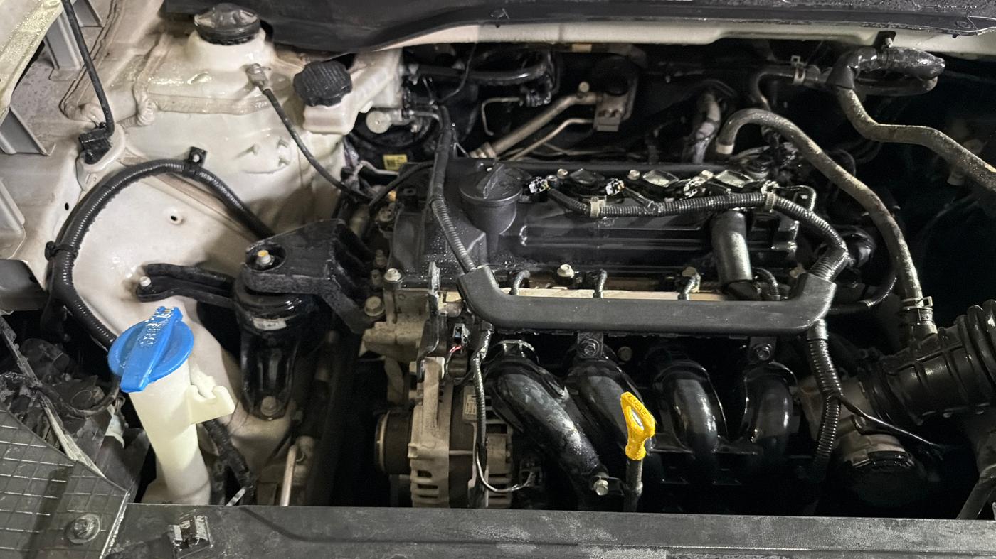 2023 Hyundai VENUE S(O) 1.2, Petrol, Manual, 51,259 km, Engine View - Right