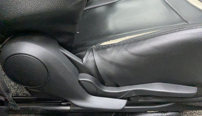 2018 Maruti Swift VXI, Petrol, Manual, 61,369 km, Driver Side Adjustment Panel
