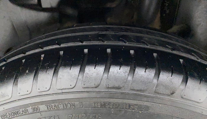 2018 Maruti Swift VXI, Petrol, Manual, 61,369 km, Left Rear Tyre Tread