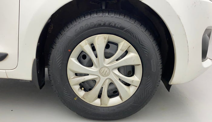 2018 Maruti Swift VXI, Petrol, Manual, 61,369 km, Right Front Wheel