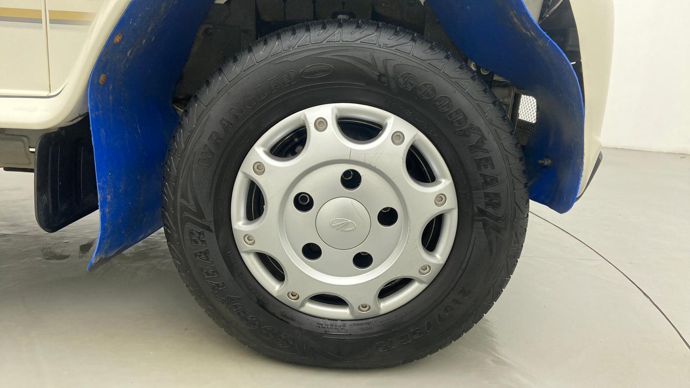 2022 Mahindra Bolero B6, Diesel, Manual, 12,418 km, Right Front Wheel