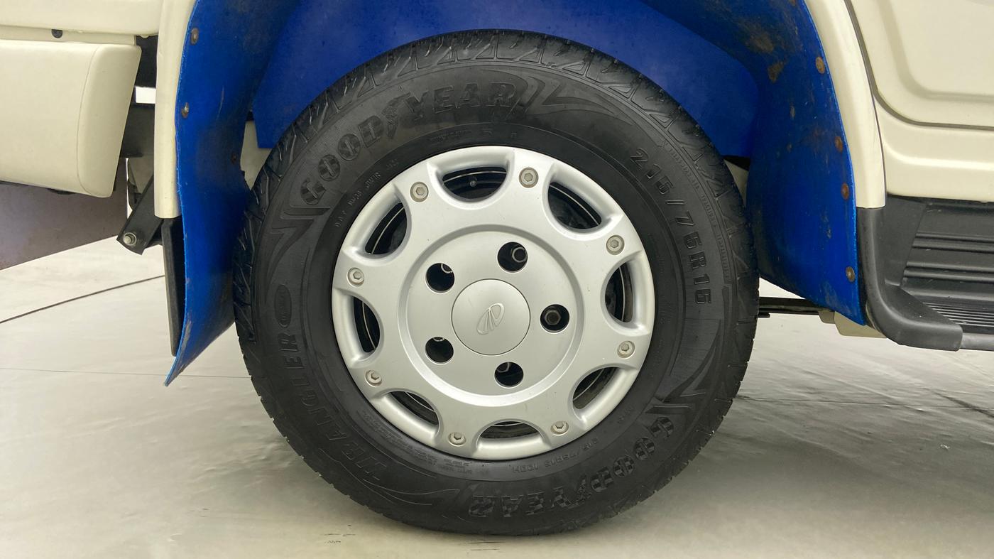 2022 Mahindra Bolero B6, Diesel, Manual, 12,418 km, Right Rear Wheel