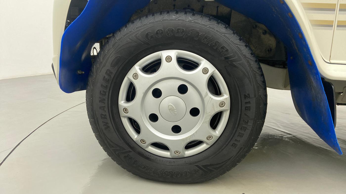 2022 Mahindra Bolero B6, Diesel, Manual, 12,418 km, Left Front Wheel