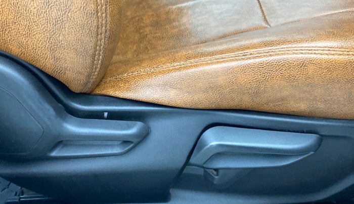 2020 Tata Tiago XZ+ 1.2 Revotron, Petrol, Manual, 67,415 km, Driver Side Adjustment Panel