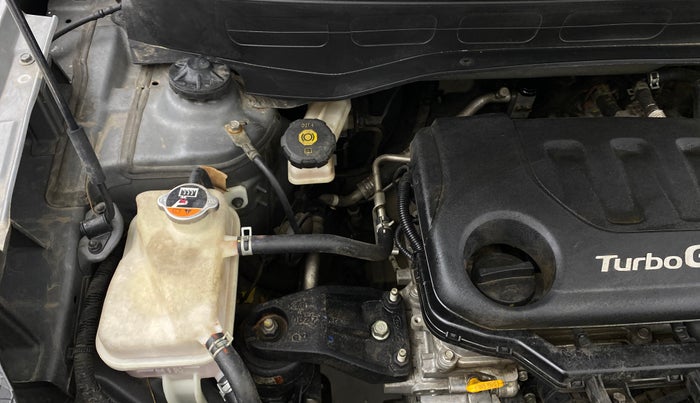 2021 Hyundai VENUE SX PLUS 1.0 TURBO DCT, Petrol, Automatic, 1,03,126 km, Engine View - Right