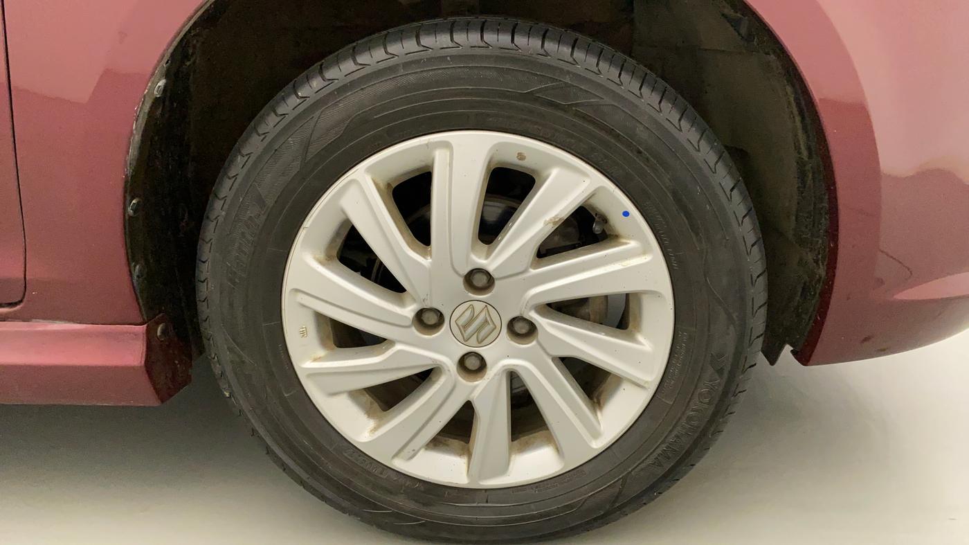 2017 Maruti Swift Dzire ZXI, Petrol, Manual, 51,088 km, Right Front Wheel