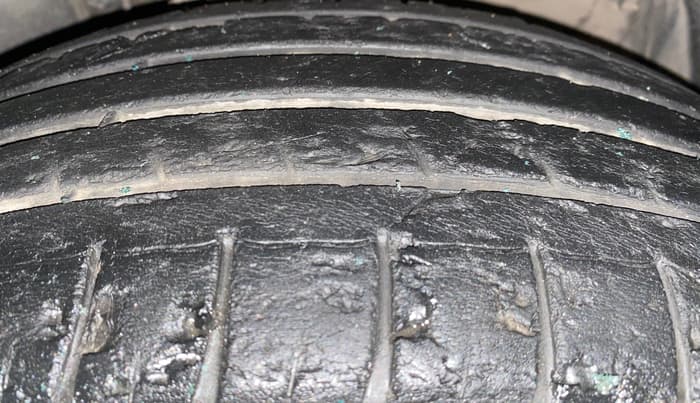 2019 Nissan Kicks XV 1.5, Petrol, Manual, 33,848 km, Right Front Tyre Tread