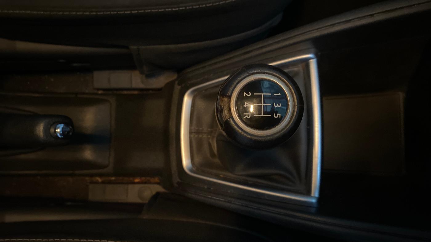 2019 Nissan Kicks XV 1.5, Petrol, Manual, 33,802 km, Gear Lever
