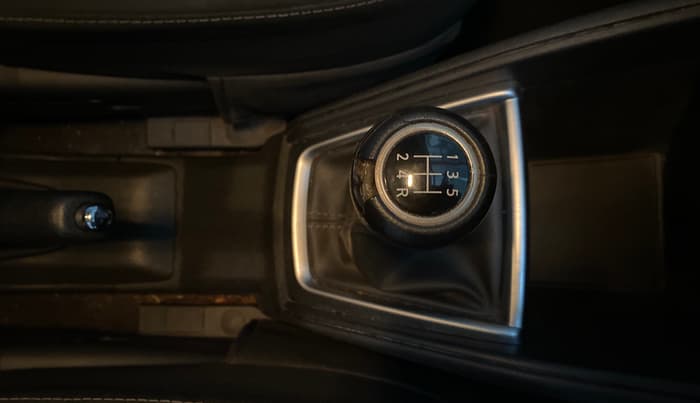 2019 Nissan Kicks XV 1.5, Petrol, Manual, 33,848 km, Gear Lever