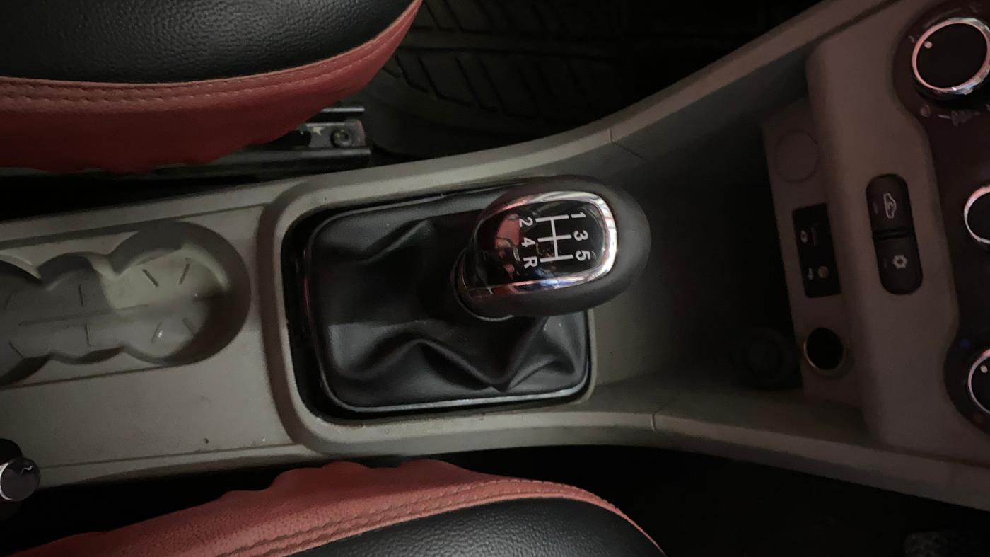 2019 Tata Tiago XZ PETROL, Petrol, Manual, 29,667 km, Gear Lever