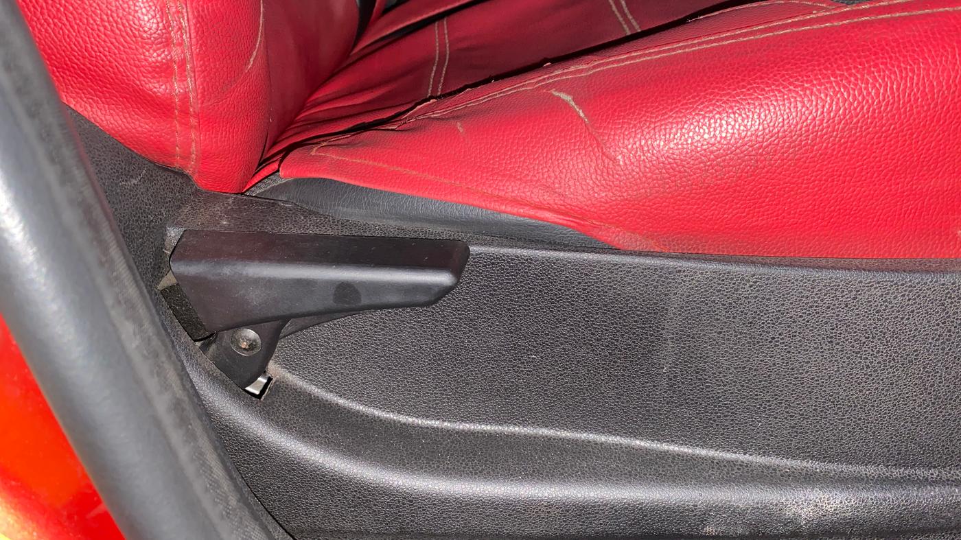 2019 Tata Tiago XZ PETROL, Petrol, Manual, 29,667 km, Driver Side Adjustment Panel