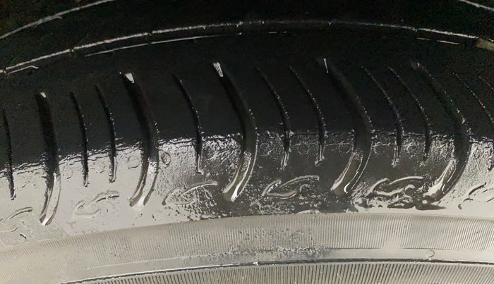 2022 Honda Amaze 1.2L I-VTEC VX CVT, Petrol, Automatic, 20,853 km, Left Rear Tyre Tread