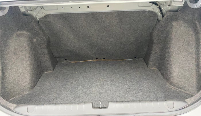 2022 Honda Amaze 1.2L I-VTEC VX CVT, Petrol, Automatic, 20,853 km, Boot Inside