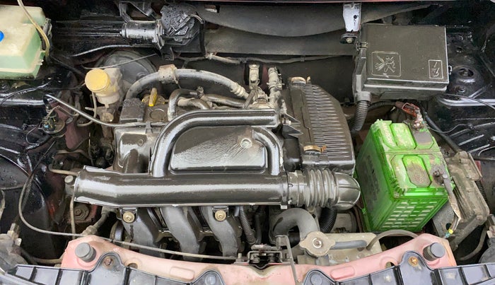 2017 Renault Kwid RXT 1.0 AMT (O), Petrol, Automatic, 23,001 km, Engine View