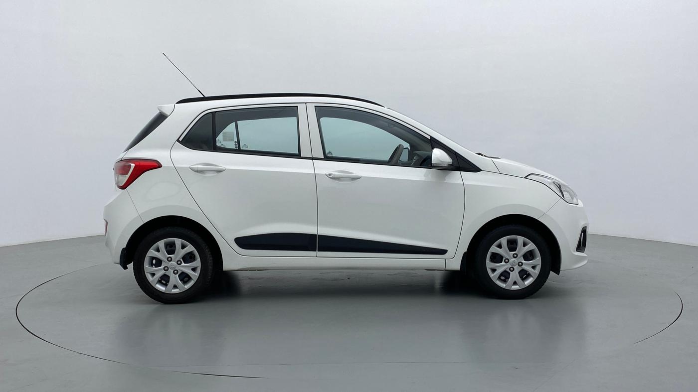 2015 Hyundai Grand i10 SPORTZ 1.2 KAPPA VTVT, Petrol, Manual, 34,679 km, Right Side