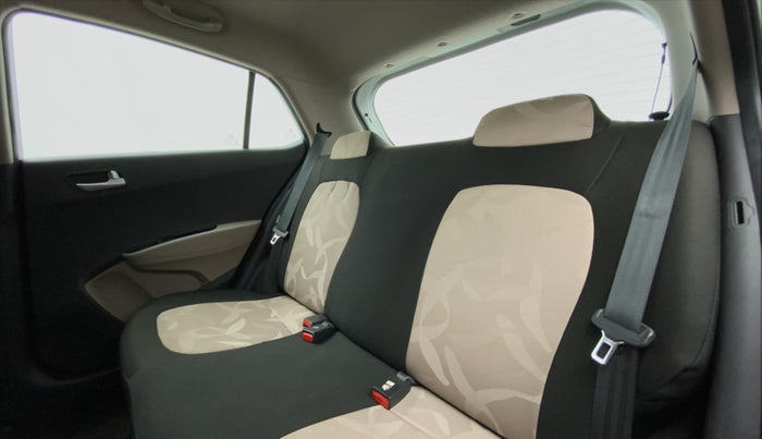 2015 Hyundai Grand i10 SPORTZ 1.2 KAPPA VTVT, Petrol, Manual, 34,679 km, Right Side Rear Door Cabin