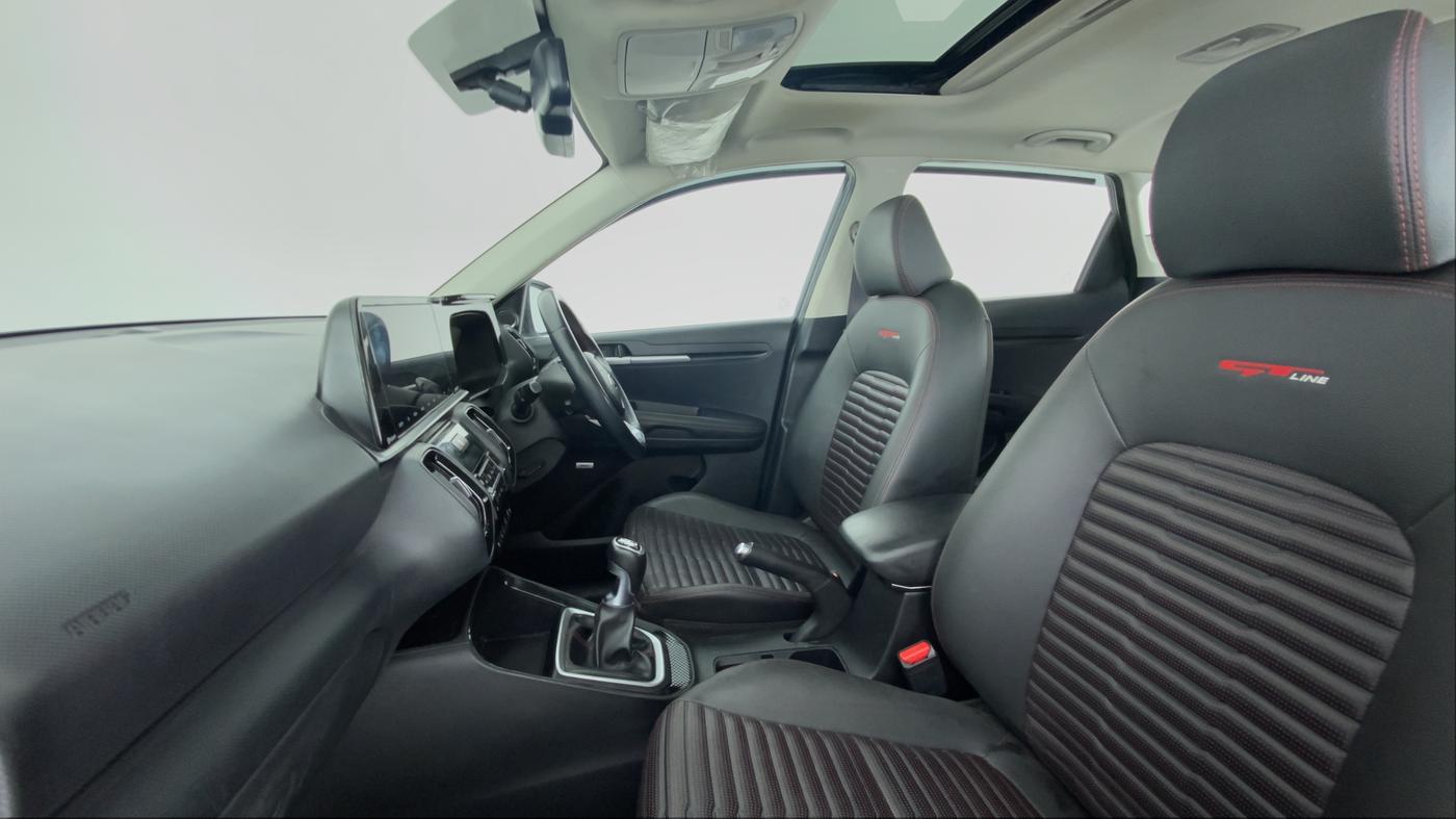 2020 KIA SONET GTX + 1.0 IMT, Petrol, Manual, 13,053 km, Right Side Front Door Cabin