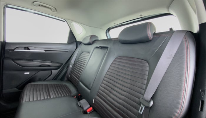 2020 KIA SONET GTX + 1.0 IMT, Petrol, Manual, 13,053 km, Right Side Rear Door Cabin