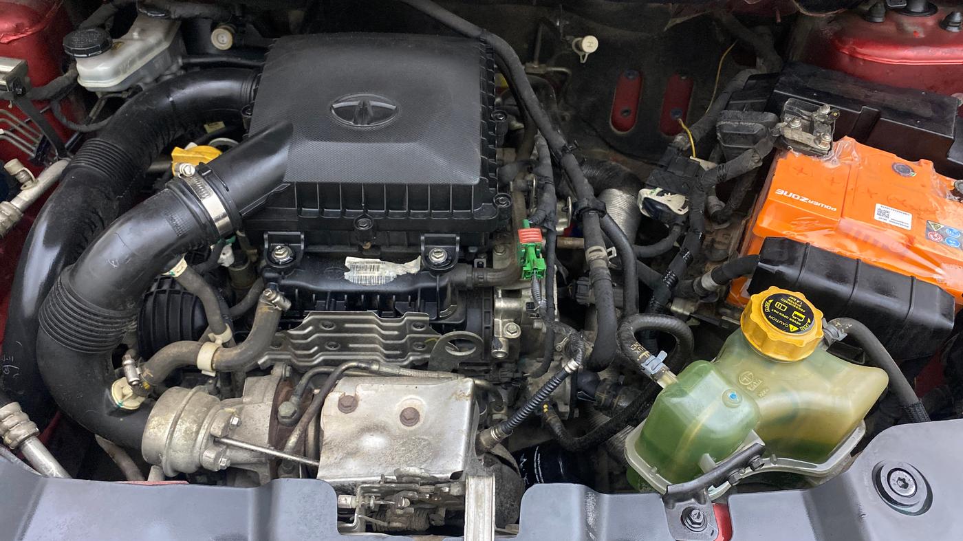 2017 Tata NEXON XZ PLUS PETROL, Petrol, Manual, 88,739 km, Engine View