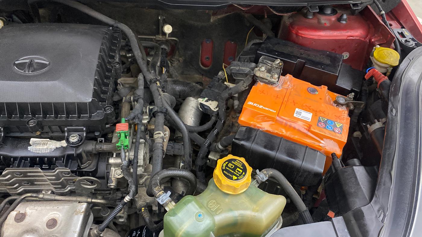 2017 Tata NEXON XZ PLUS PETROL, Petrol, Manual, 88,739 km, Engine View - Left