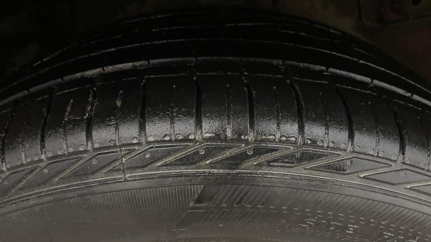 2017 Tata NEXON XZ PLUS PETROL, Petrol, Manual, 88,739 km, Right Rear Tyre Tread