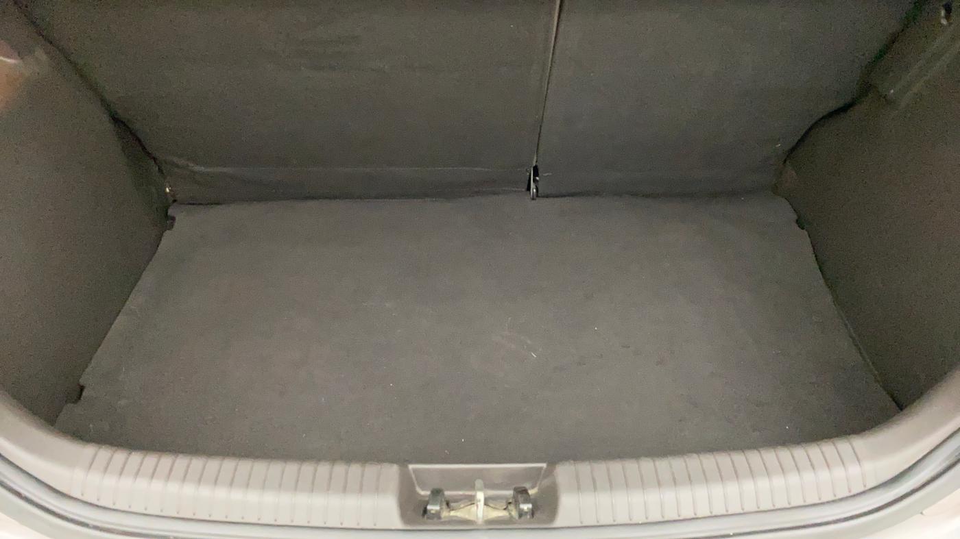 2012 Hyundai i20 ASTA 1.2, Petrol, Manual, 74,265 km, Boot Inside