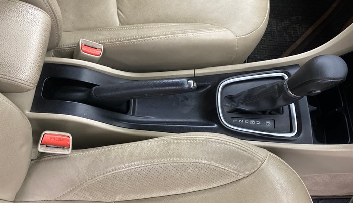 2019 Maruti Ciaz ALPHA  AT 1.5 SHVS PETROL, Petrol, Automatic, 62,464 km, Gear Lever