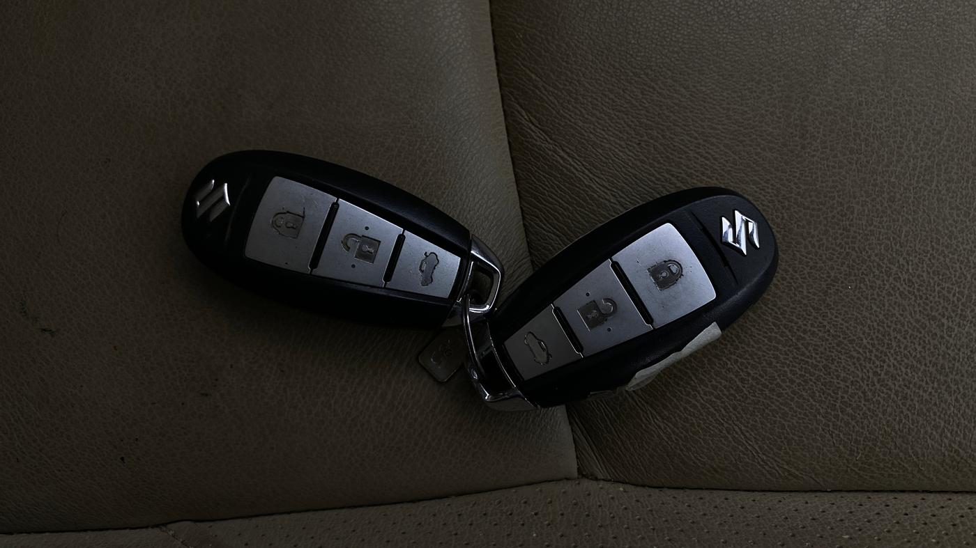 2019 Maruti Ciaz ALPHA  AT 1.5 SHVS PETROL, Petrol, Automatic, 62,464 km, Key Close Up
