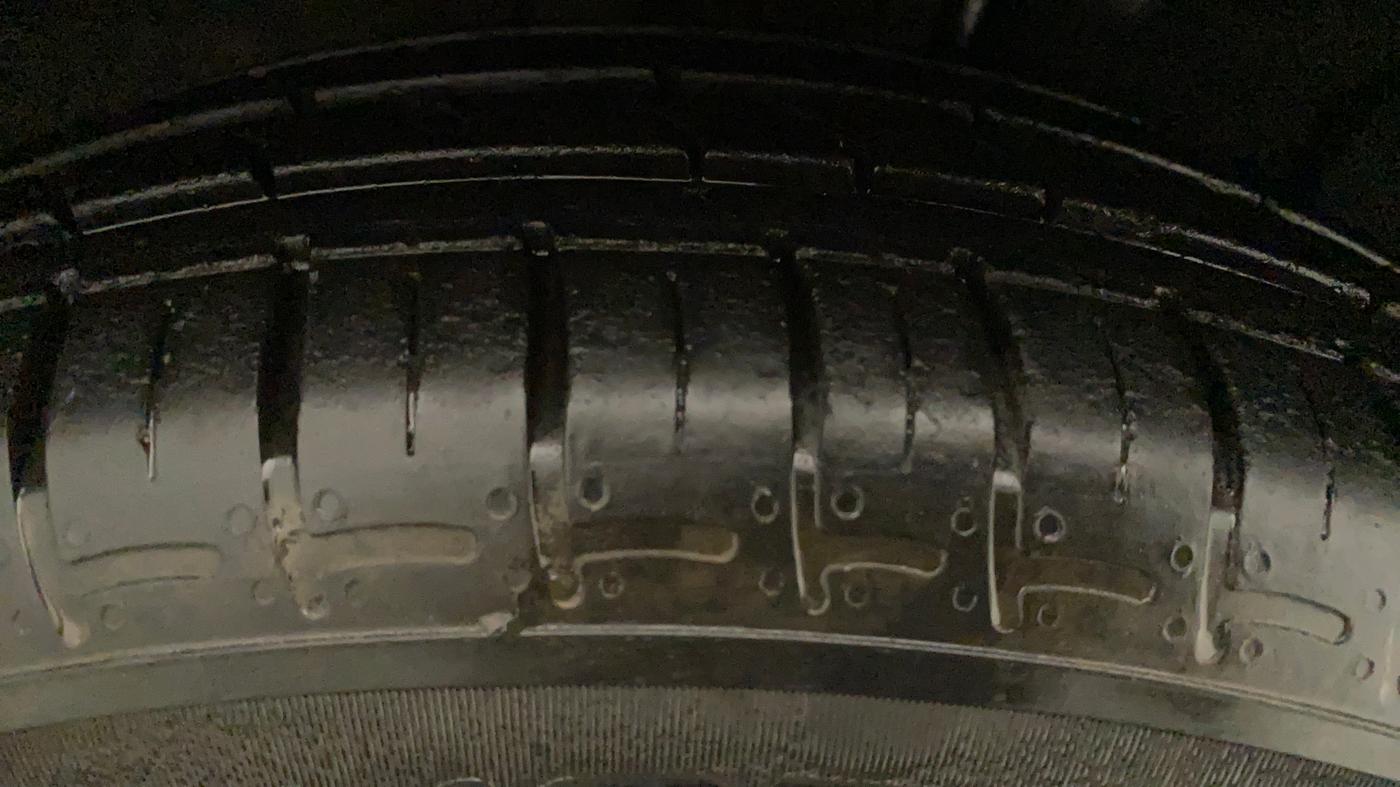 2021 Hyundai AURA S 1.2 CNG, CNG, Manual, 25,887 km, Right Rear Tyre Tread
