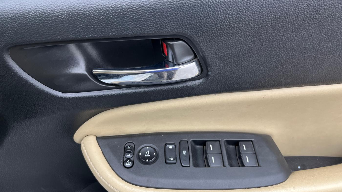 2023 Honda City 1.5L I-VTEC ZX, Petrol, Manual, 40,234 km, Driver Side Door Panels Control