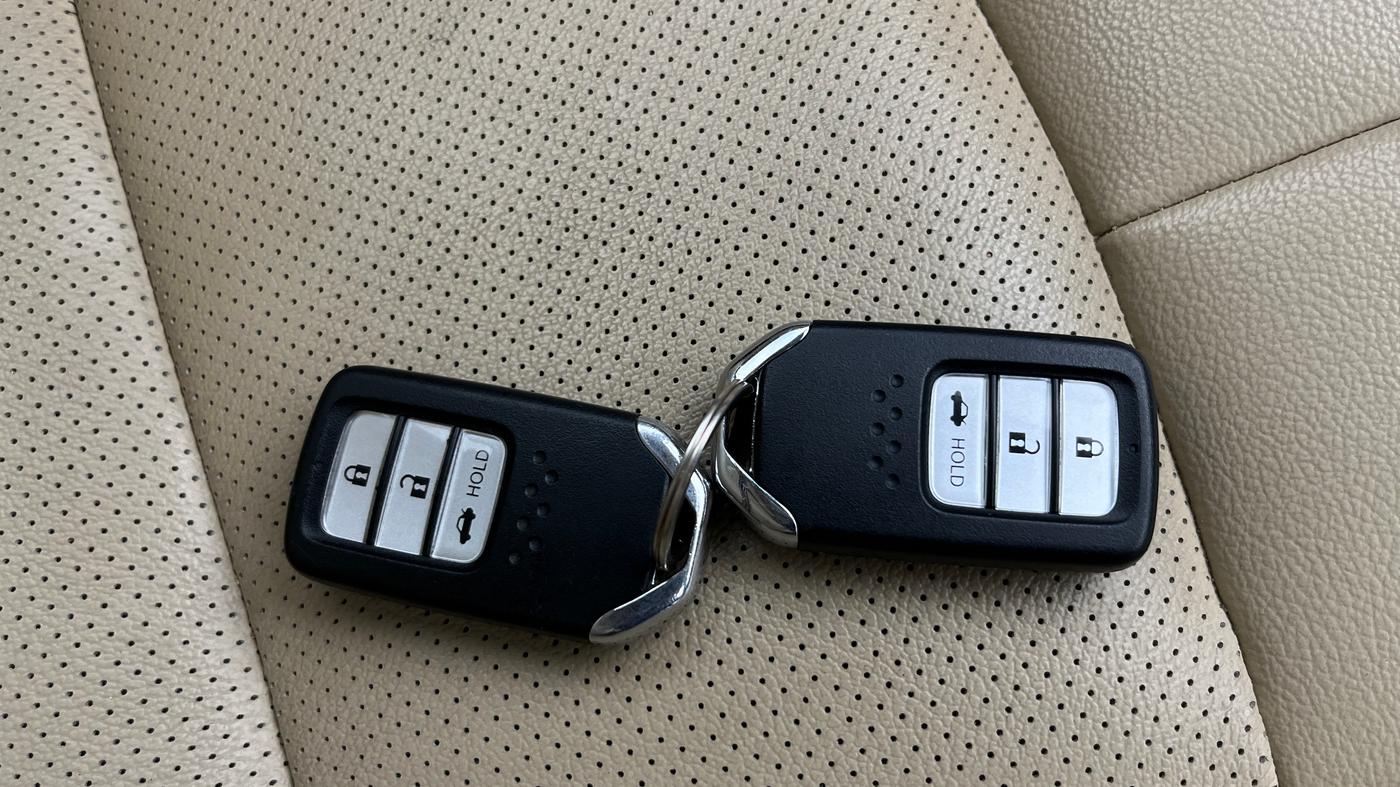 2023 Honda City 1.5L I-VTEC ZX, Petrol, Manual, 40,234 km, Key Close Up